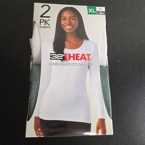 32 Degrees Heat Women's 2-Pack Long Sleeve Scoop Neck Tee, White/HT. Green, XL